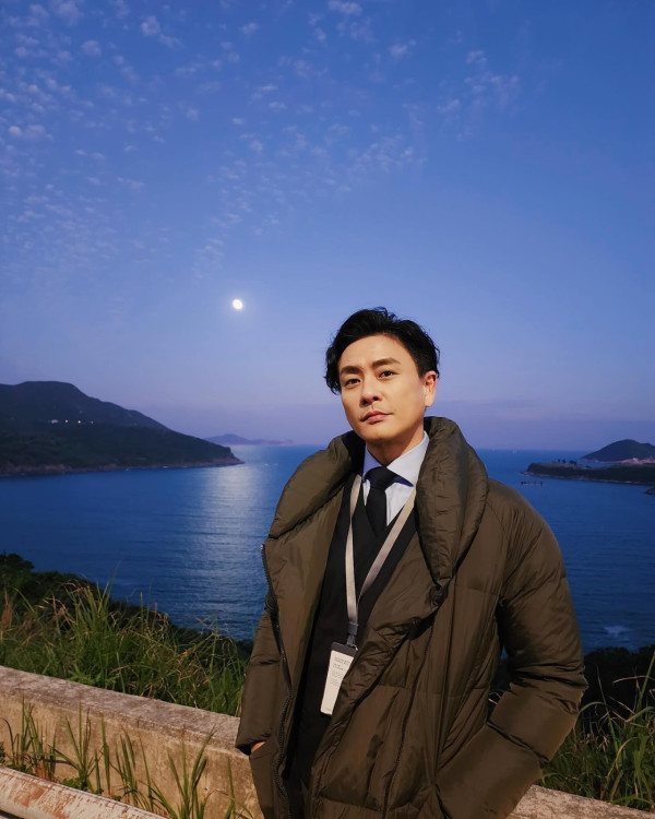 黃宗澤傳新戀情與金髮女郎撐枱腳斷正！女方身份曝光相差20歲竟是落選港姐