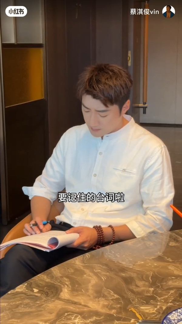42岁前TVB男艺人转行12年突然宣布回归拍戏!亲揭当年离巢真相:等足九年