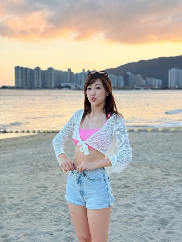 朱智贤“顺产”兼有新恋情?为BB下定决心练成K-pop女团腰,5日怒减2寸!