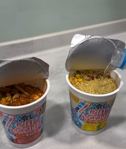 759阿信屋賣日本爆紅凍水杯麵!日清神作加水即食 網民:免飛日本