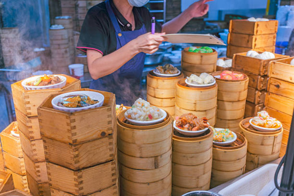 預製點心攻陷香港？酒樓全面改用預製菜10年師傅無奈被炒／盤點全港5間堅持手工老茶樓