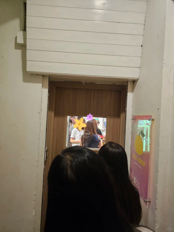 夏蘭特$28同款頭繩掀搶購！銅鑼灣小店雨天照排長龍 網店頻頻斷貨