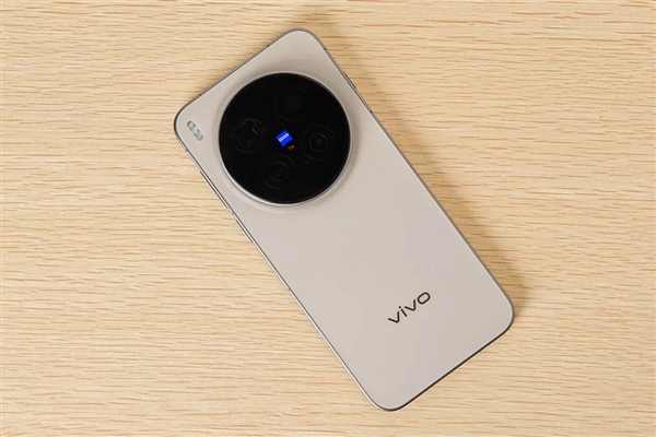 vivo X500 系列入網許可流出！3 款旗艦確認 + 首發台積電 2nm 天璣 9600 Pro + 索尼 LYTIA L910 大底鏡頭