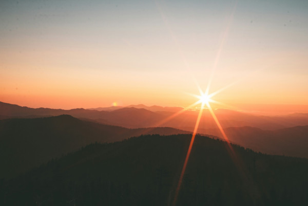 圖片來源:unsplash 夏季旅遊必備!網民激讚抗UV防曬外套8款推介 UPF50+涼感透氣全方位防護