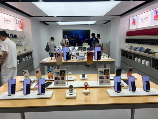 HUAWEI Pura 90s 系列正式開賣 5G 國際版回歸　用家：2 億像素長焦對風景及旅遊影相特別實用