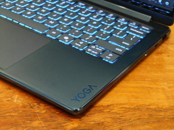 Lenovo Yoga 9i 2-in-1 Gen 11 Aura Edition 實測｜旗艦二合一 Intel Core Ultra 7 355 加持本地 AI 運算 