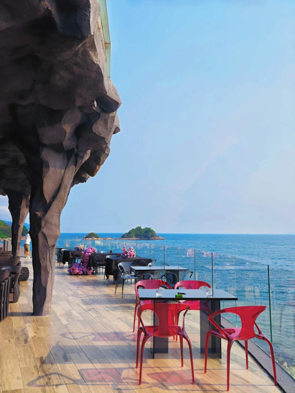 深圳大鵬夕陽溶洞海景餐廳 必去洞穴無邊泳池、浪漫海上鞦韆 附交通地址 
