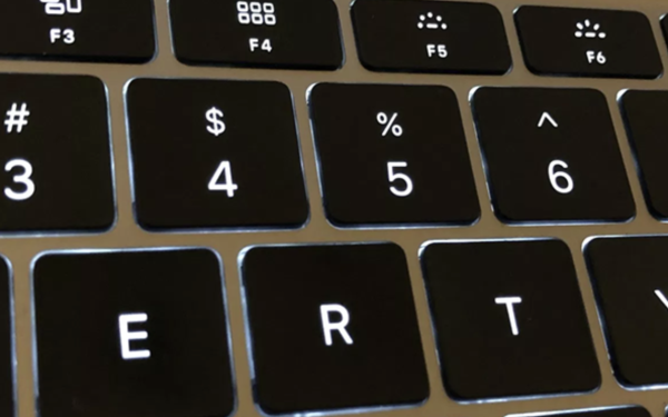 出街冇帶火牛？MacBook 緊急省電指南！ 必學4招令續航時間瞬間翻倍