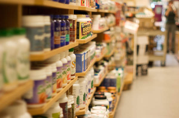 保健品禁忌｜保健品食錯時間功效大減？營養師教4大類保健品最佳食用時機 維他命/魚油/鈣片