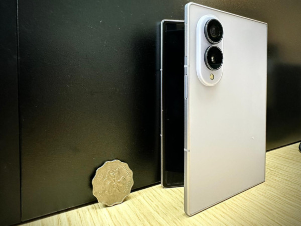 【Samsung Galaxy Z Fold8開箱】優缺點實機評測一鍵叫Gemini！薰衣草紫9.7mm超薄摺機女士小廢包輕鬆攝