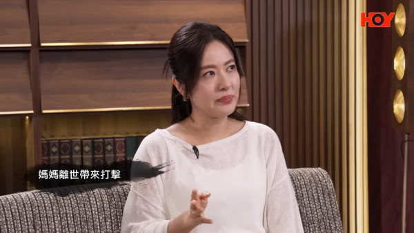 唐诗咏剖白15年前丧母遗憾未见最后一面！镜头前泪崩揭离巢TVB真正原因