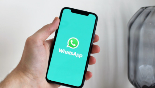WhatsApp預設貼圖點刪？揭1招「反向操作」還原簡潔介面 附3步實測教學