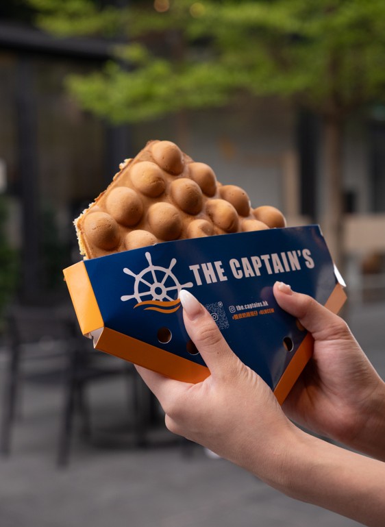 全港首創雙皮奶雞蛋仔The Captain's進駐銅鑼灣！爆醬飛碟漢堡/航海風打卡Cafe