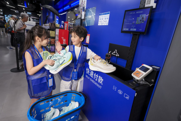 【暑假好去處】荃灣廣場「HYPER·KIDS水陸躍動挑戰站」！1,600呎水上樂園+充氣極限障礙賽（附換領詳情）