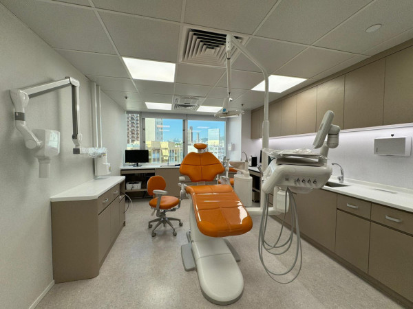 T.O.P DENTAL 洗牙(图片来源:T.O.P DENTAL)