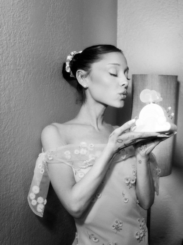 33歲女歌手突然宣佈全面停工！斷崖式暴瘦疑身體亮紅燈！聲明曝︰將暫時淡出