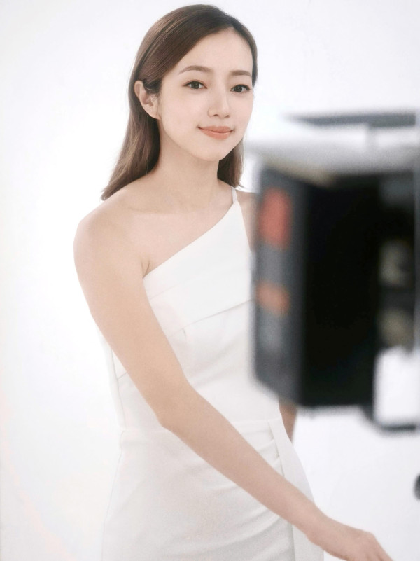 43歲前TVB女藝人親揭離巢TVB內幕！結婚15年無子女︰大家都羨慕我