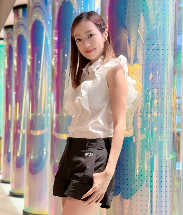 43歲前TVB女藝人親揭離巢TVB內幕！結婚15年無子女︰大家都羨慕我