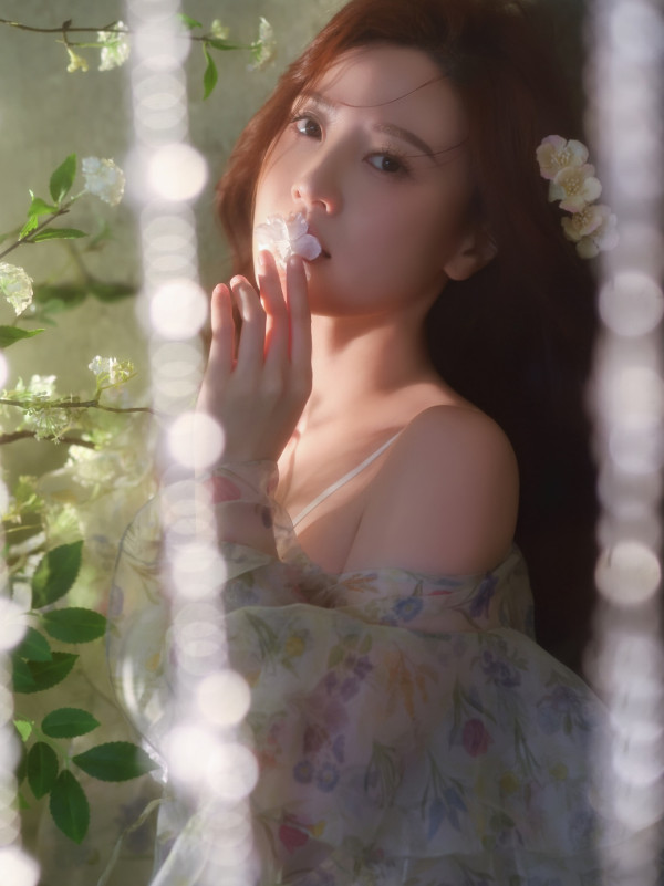 惊传朱晨丽突然闪婚报喜秘密嫁人结婚？闺蜜陈炜爆口6个字疑似泄密