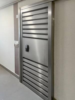 裝修拆鐵閘隨時變賊人目標？網民揭2大關鍵用途：裝新式等於白裝？附新舊鐵閘分別