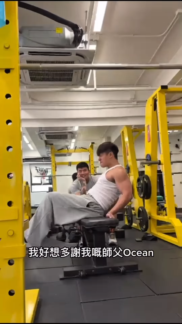 29歲爆肌男藝人首戰健美比賽即奪冠！獲李綺雯教練老公特訓一年半脫胎換骨