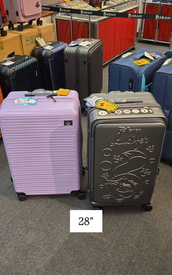 開倉優惠｜尖沙咀名牌行李箱開倉低至4折！一連5日 American Tourister/ace./Hallmark $200起！