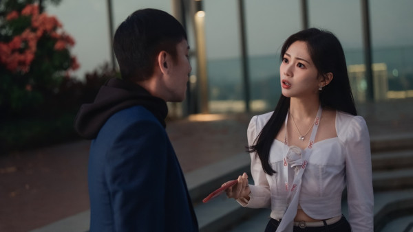 夫妻的博弈劇情｜第7集預告姜幸如險遇車禍葉家謙神救援！雪文買春藥落毒反被設局
