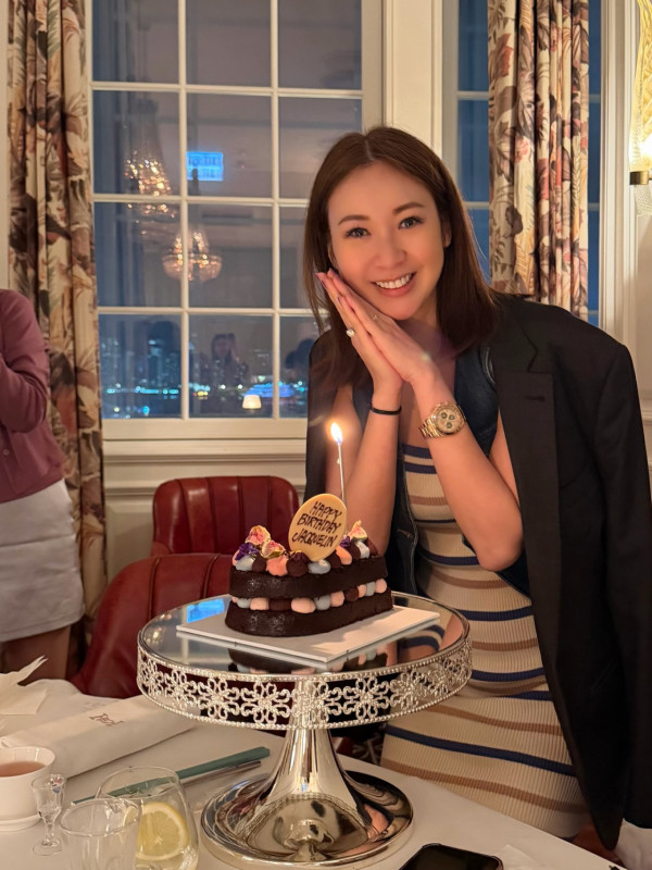 新婚人妻罕晒極少布比堅尼超震撼！自信谷爆5吋深溝霸氣曝：I’m back！