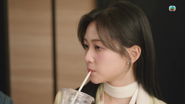 夫妻的博弈|郭柏妍拍片瘋狂撒嬌「生氣氣」反差萌!戲外開戰高海寧不為所動笑翻網民