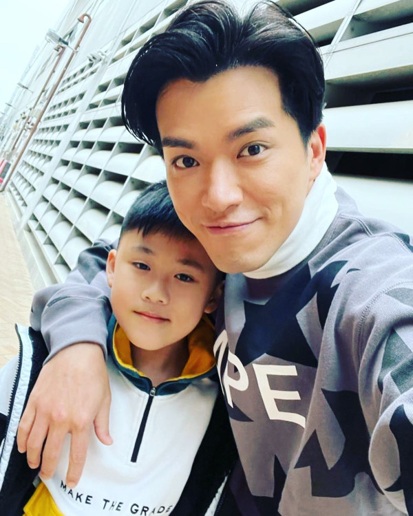 《愛回家》童星Philip仔暫別幕前久違現身！15歲近況暴風長高蛻變帥氣少男