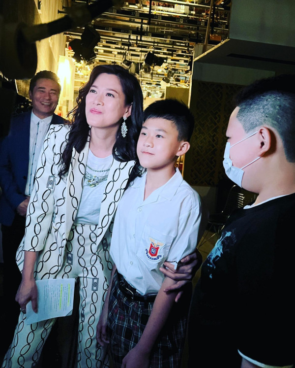 《愛回家》童星Philip仔暫別幕前久違現身！15歲近況暴風長高蛻變帥氣少男