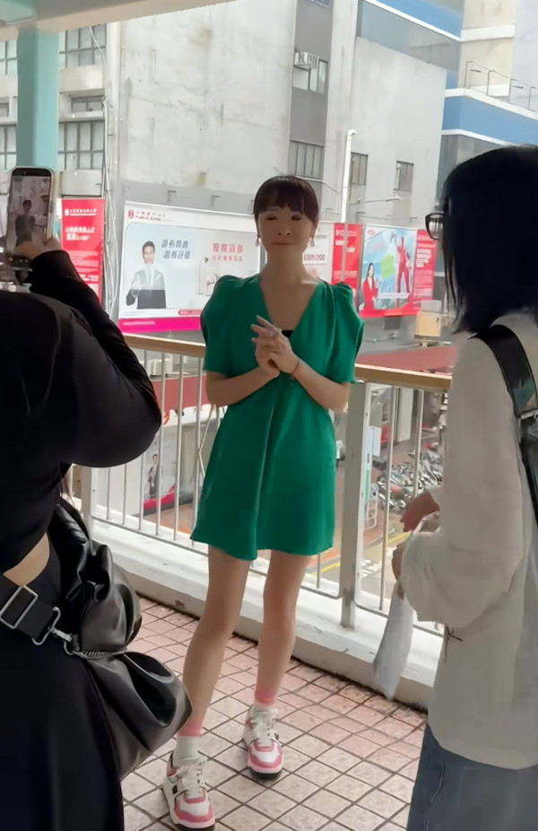 四料港姐冠軍生圖流出曝光真面目!容貌大跌Watt被指撞樣Do姐︰做咩搞成咁