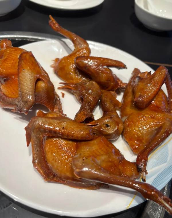 連鎖火鍋店$18起燒味優惠！平食蜜汁叉燒／脆皮乳鴿／海南文昌雞 (附指定分店名單)