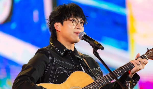 吳業坤孖胡鴻鈞美加演唱會圓滿結束！全場座無虛席坐滿數千粉絲