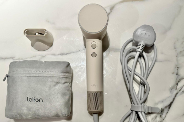 Laifen Air Pro 開箱實測｜$649 高速負離子風筒　299g 輕過罐裝汽水、長髮最快 5 分鐘吹乾