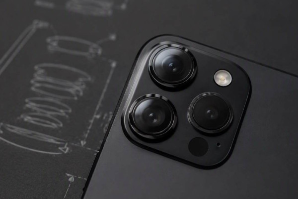 iPhone 18 Pro 規格爆料！12 項升級逐項睇　衛星 5G、可變光圈相機成焦點