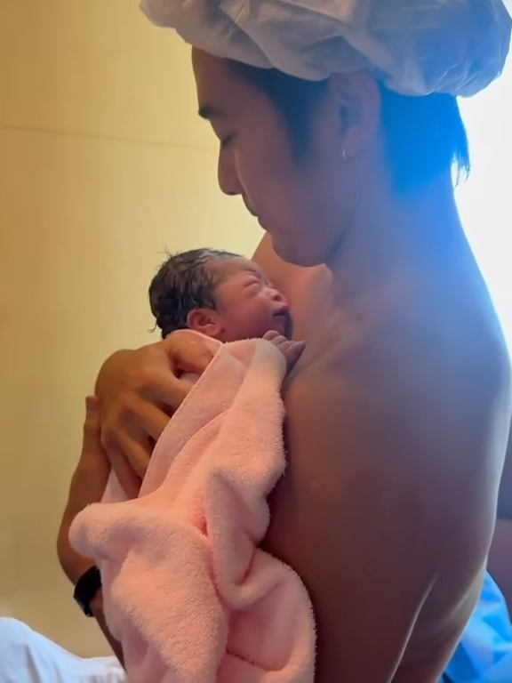 41歲男藝人報喜宣佈再做爸爸！靚老婆平安誕第二胎女兒：好像發了一場夢！