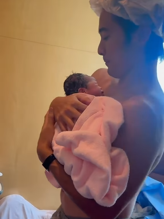 41歲男藝人報喜宣佈再做爸爸！靚老婆平安誕第二胎女兒：好像發了一場夢！