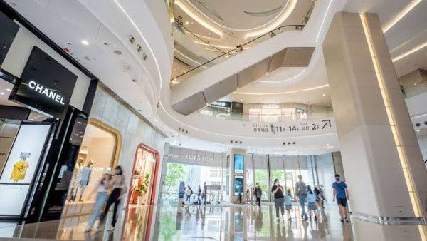 香港最強冷氣商場！網民狂推希慎體感即降5度：出街眼鏡起霧！附全港避暑名單