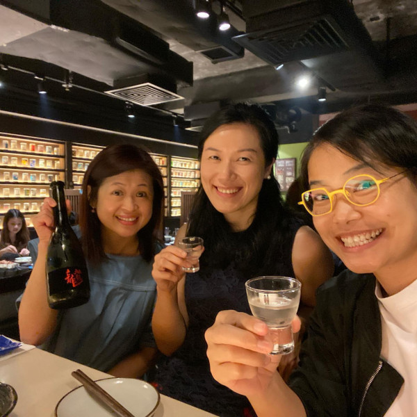 童星“招弟”关佩琳息影32年近况曝光！退出娱乐圈后转行任跨国公司高管
