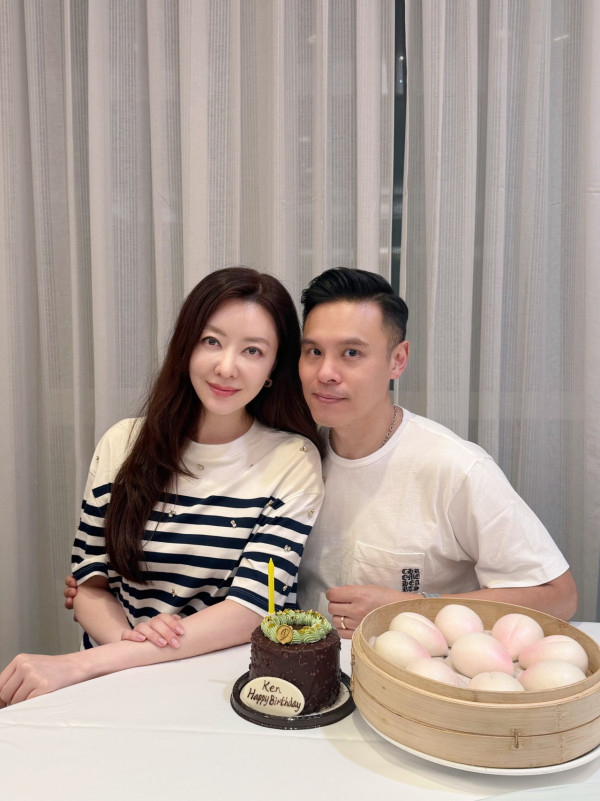 熊黛林8歲雙胞胎女兒驚見顏值差距！大女水汪汪大眼複製媽媽 細女倒模爸爸