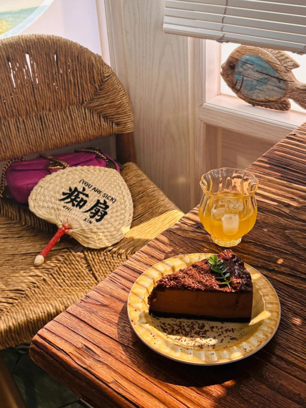 三角洲島(圖片來源:小紅書@小鱼爱旅游🐟) 深圳近郊7大隱世海島秘境附交通地址!絕美玻璃海、夢幻風車陣、海邊度假酒店