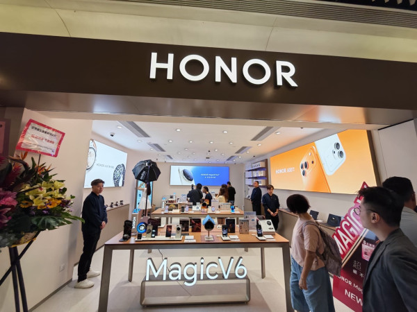 HONOR 鑽石山體驗店開幕！每日特價產品清單一覽 $99 入手智能手錶、手機 66 折