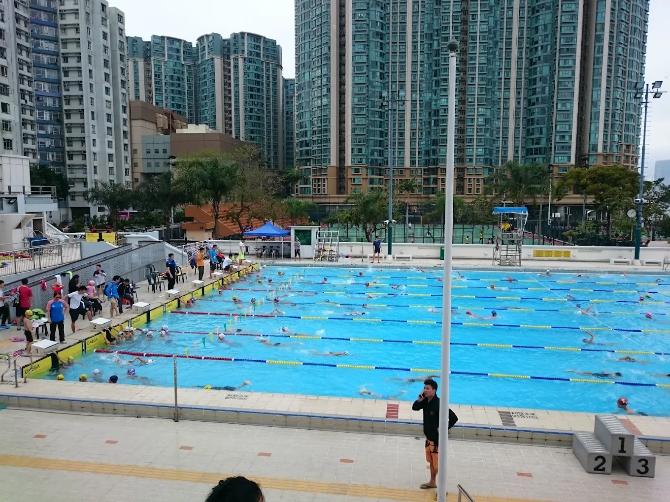 中港熱話｜港漂列香港打工6大優點！零加班無應酬 惹部份同鄉反駁