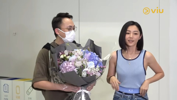 衛詩雅親身還原嘴唇割傷恐怖瞬間！伸脷舔驚覺裂開失去知覺：唔敢睇個傷口