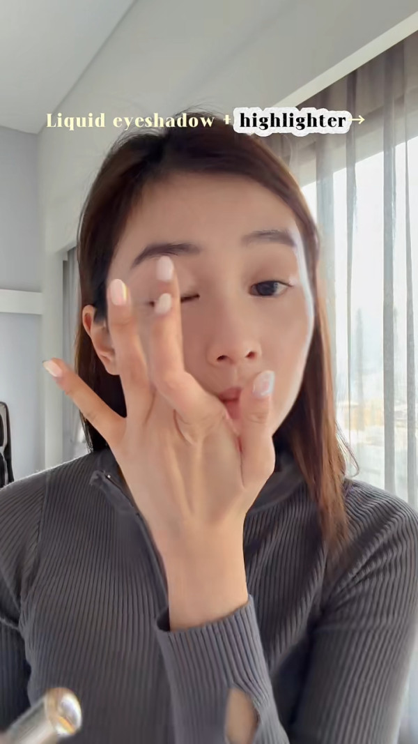 郭柏妍原相機真實素顏曝光仲靚過化妝！一部位竟被網民嫌棄很假：唔好再咁