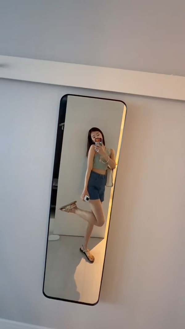 郭柏妍原相機真實素顏曝光仲靚過化妝！一部位竟被網民嫌棄很假：唔好再咁
