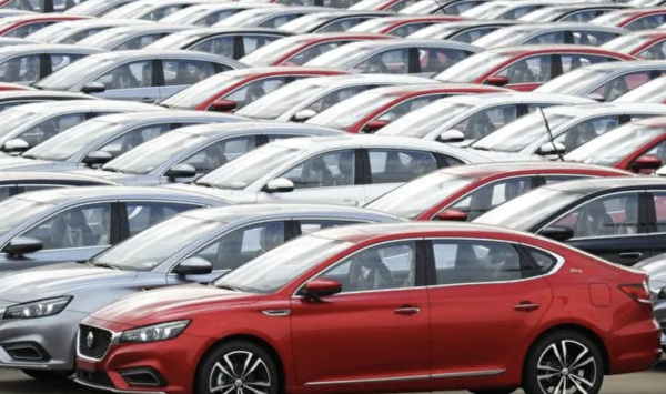 電動車買家等埋先？中國擬2027年實施車用新制 強制19項功能回歸實體按鍵
