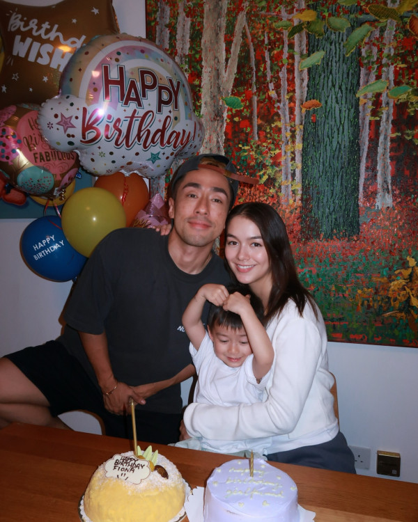 32歲女藝人IG曝喜訊宣佈平安誕女！溫馨晒餵母乳照：歡迎來到這世界