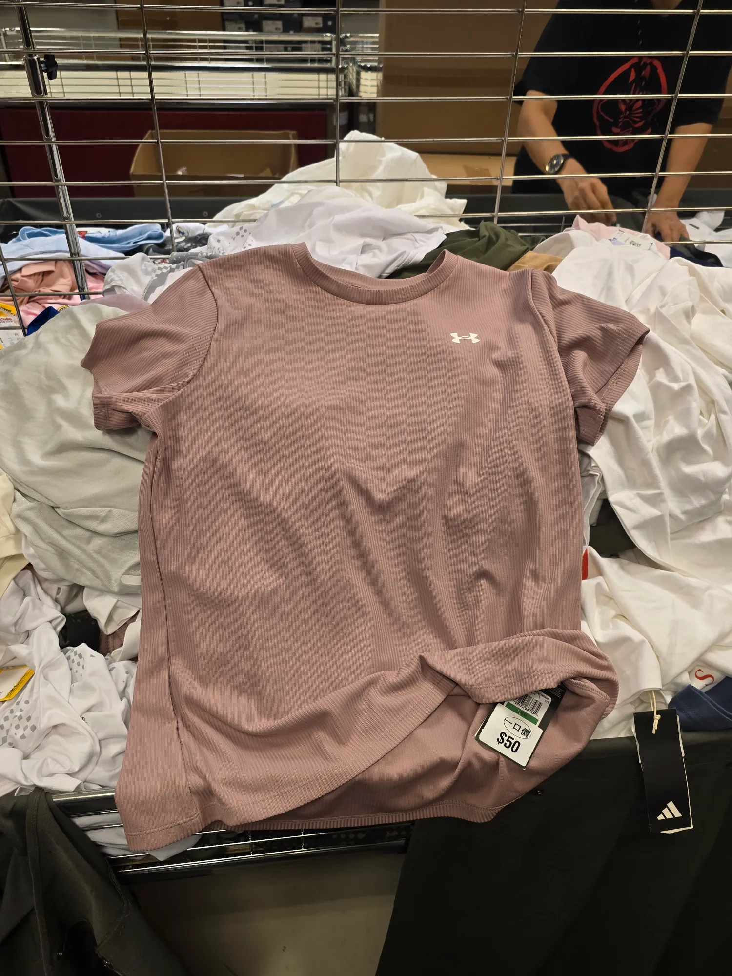 開倉優惠|馬拉松運動名牌開倉低至2折!adidas/Nike/Converse鞋低至$80!T恤、運動外套$50起